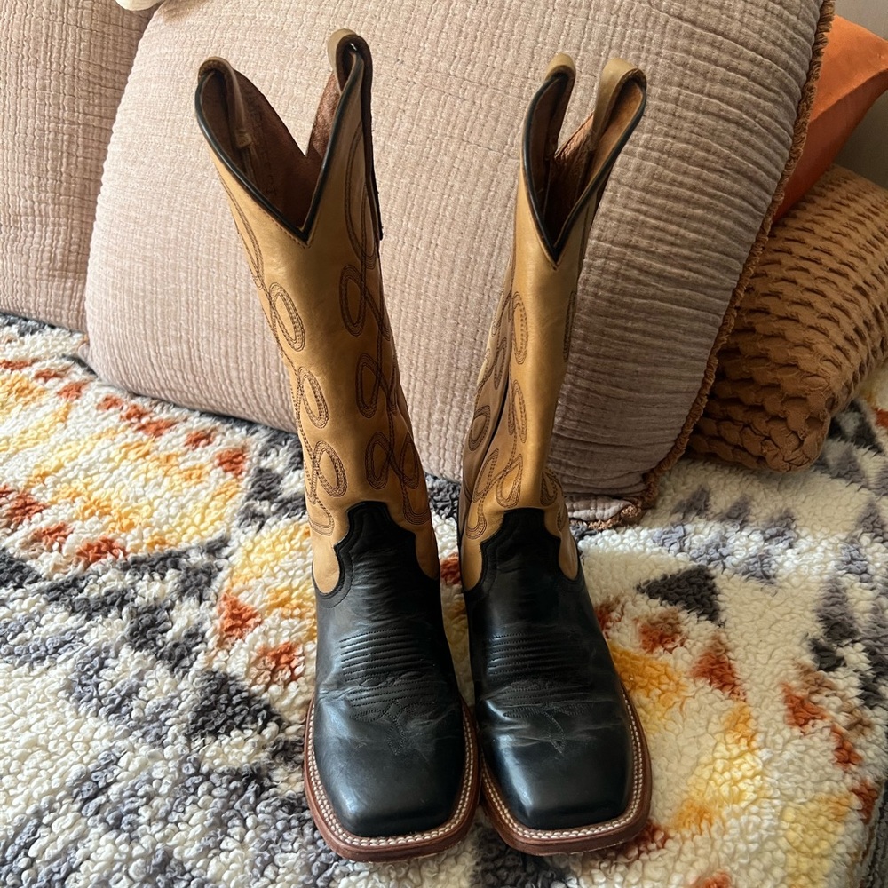 Tony Lama Square Toed Boots